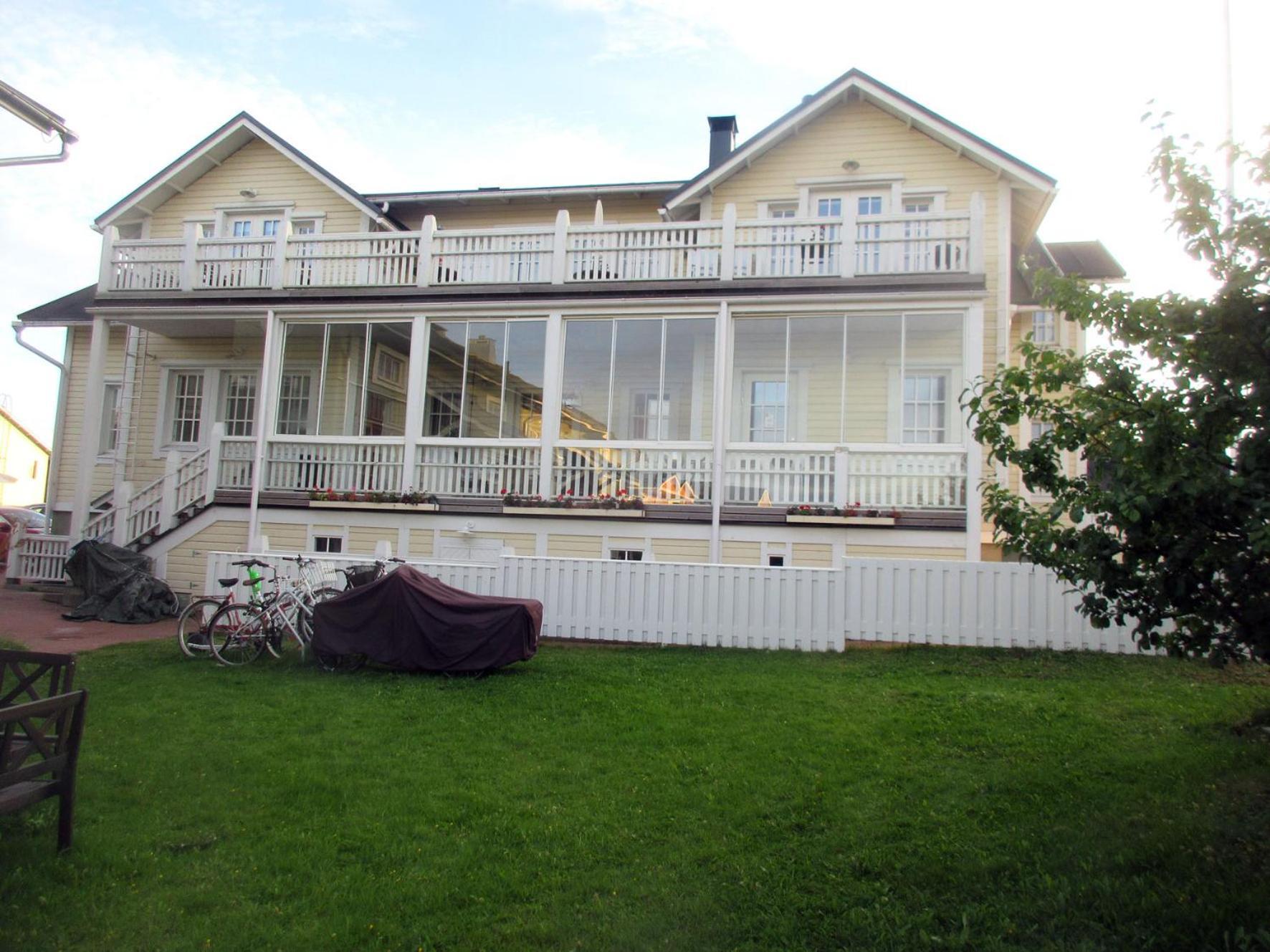 TurusenSaha Guesthouse Oulu Eksteriør billede
