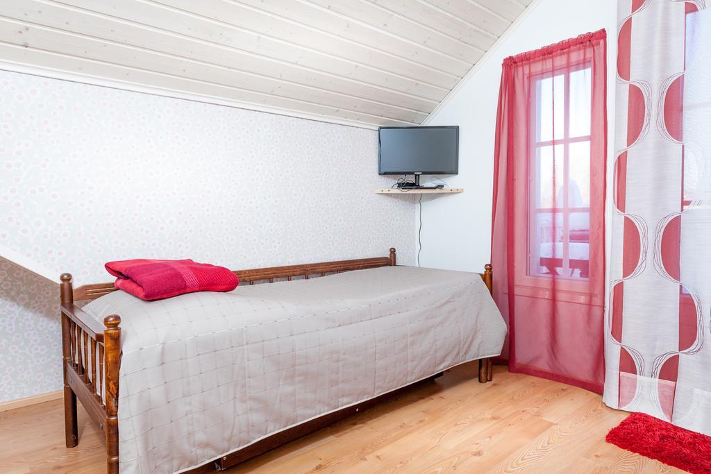 TurusenSaha Guesthouse Oulu Værelse billede