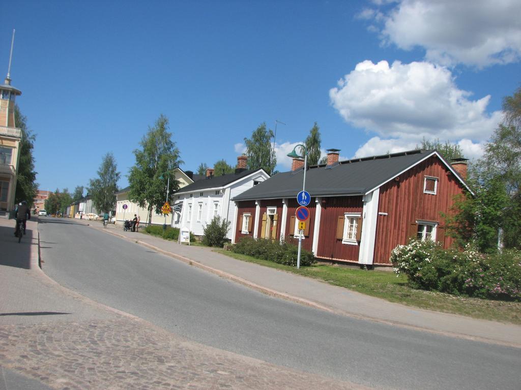 TurusenSaha Guesthouse Oulu Eksteriør billede